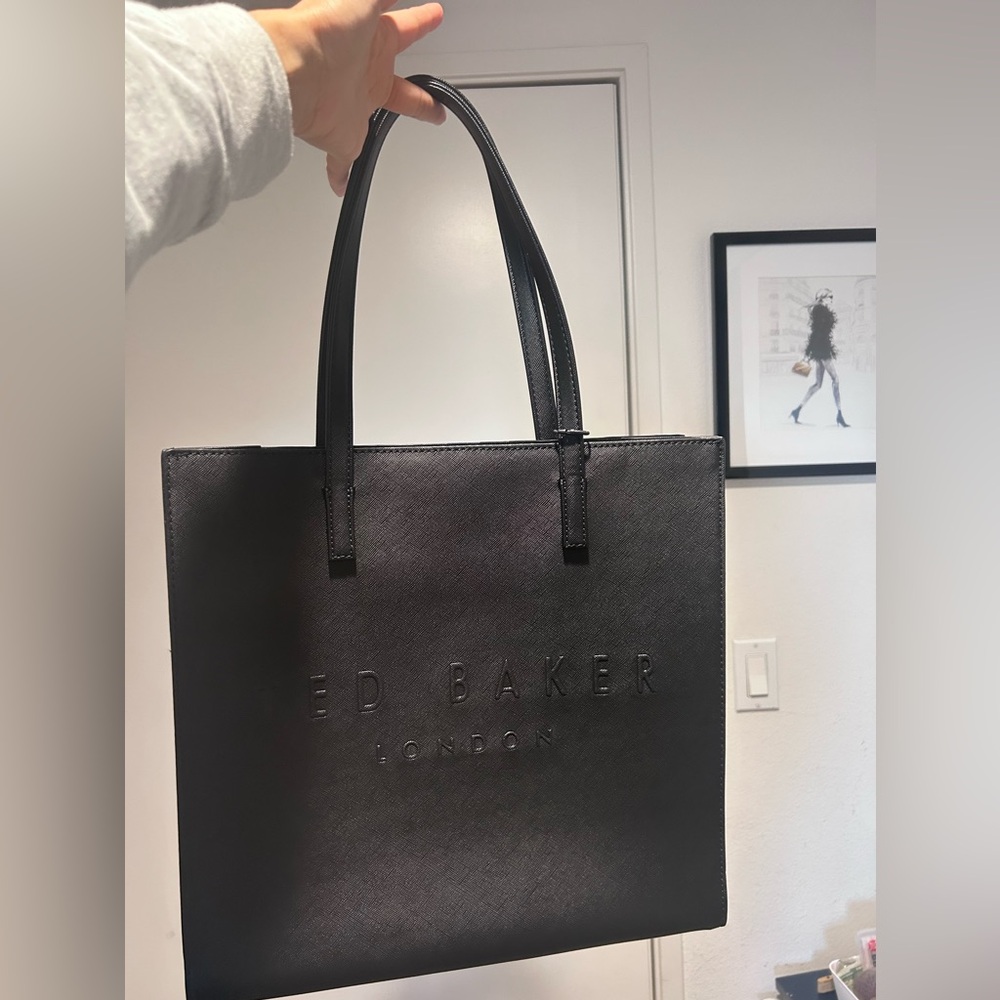 NWT- Ted Baker London Icon Tote- Medium